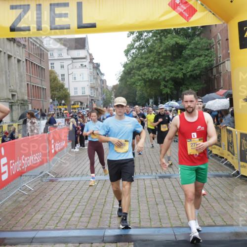 13.09.2026 - Kiel Lauf Yannick Fuchs http://msf.ph/oto/10407151 13.09.2026 10:34:11 Ziel 1299, 1352, 2009, 3099, 3384, 3395, 3704, 4679, 5165, 5175, 6344, 7378, 7932, 8646, 9078, 9373, 9788, 10310, 10893, 11002, 11318, 11732, 12120, 12169, 115, 435, 446, 908, 965, 1352, 1730, 2073, 2285, 2333, 2577, 3323, 3704, 3799, 3819, 3924, 4300, 4739, 4776, 5160, 5773, 6569, 6973, 7372, 7925, 8022, 8225, 8362, 8896, 9081, 9491, 10179, 10984, 11289, 11591, 11604, 11707, 11732, 12169, 12729, 93, 244, 1086, 1668, 2094, 2465, 4351, 4466, 4723, 4735, 4820, 5125, 5737, 5996 meine-sportfotos.de