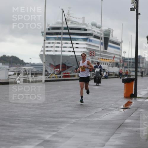 13.09.2026 - Kiel Lauf Andreas Tolksdorf http://msf.ph/oto/10407173 13.09.2026 11:36:32 Kiellinie 248, 3 meine-sportfotos.de