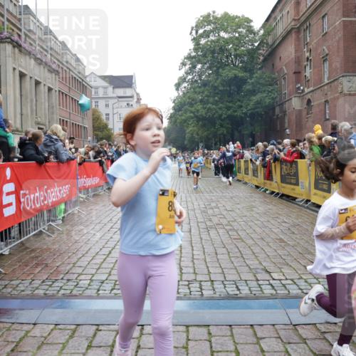 13.09.2026 - Kiel Lauf Yannick Fuchs http://msf.ph/oto/10407213 13.09.2026 09:00:10 Ziel 780, 783, 1538, 2918, 4001, 4793, 4821, 7624, 7746, 8692, 9003, 9421, 9520, 10083, 10223, 12137, 12371, 28, 533, 621, 780, 1871, 2789, 2906, 2918, 2962, 3537, 3545, 3568, 3865, 3867, 6271, 7624, 7919, 8530, 8673, 8932, 9036, 9151, 9394, 9939, 11364, 11980, 12298, 12329, 65, 897, 1284, 2513, 2894, 3549, 4093, 4661, 6258, 6487, 6606, 6808, 10592, 11727, 12051, 12662, 579, 1413, 1549, 1792, 2342, 3165, 3537, 3890, 4481, 8530, 9151, 9370, 9394, 11364, 11570, 12586 meine-sportfotos.de