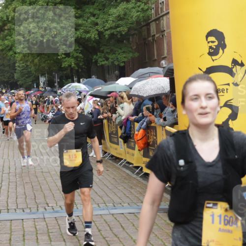 13.09.2026 - Kiel Lauf Yannick Fuchs http://msf.ph/oto/10407218 13.09.2026 10:34:26 Ziel 93, 244, 1086, 1668, 2094, 2465, 4351, 4466, 4723, 4735, 4820, 5125, 5737, 5996, 7387, 7933, 10893, 11153, 12020, 12070, 965, 1299, 1352, 1730, 2009, 2333, 2577, 3099, 3384, 3395, 3704, 3819, 4679, 4739, 5165, 5175, 5773, 6344, 7378, 7925, 7932, 8022, 8646, 9078, 9081, 9373, 9491, 9788, 10179, 10310, 10893, 11002, 11318, 11591, 11732, 12120, 12169, 1307, 1667, 2044, 2432, 2449, 3180, 3864, 4608, 5576, 6225, 6260, 6941, 7672, 7928, 8480, 8746, 9276, 10549, 10904 meine-sportfotos.de