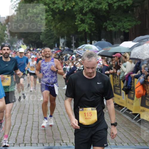 13.09.2026 - Kiel Lauf Yannick Fuchs http://msf.ph/oto/10407225 13.09.2026 10:34:28 Ziel 93, 1086, 2094, 2465, 4351, 4466, 4723, 4735, 4820, 5125, 5737, 5996, 6260, 7387, 7933, 12020, 12070, 244, 965, 1299, 1352, 1668, 1730, 2009, 2333, 2577, 3099, 3384, 3395, 3704, 3819, 4466, 4679, 4739, 5165, 5175, 5773, 6344, 7378, 7925, 7932, 8022, 8646, 9078, 9081, 9373, 9491, 9788, 10179, 10310, 10893, 11002, 11153, 11318, 11591, 11732, 12120, 12169, 1307, 1667, 2044, 2432, 2449, 3180, 3864, 4608, 5576, 6225, 6941, 7672, 7928, 8480, 8746, 9276, 10549, 10904 meine-sportfotos.de