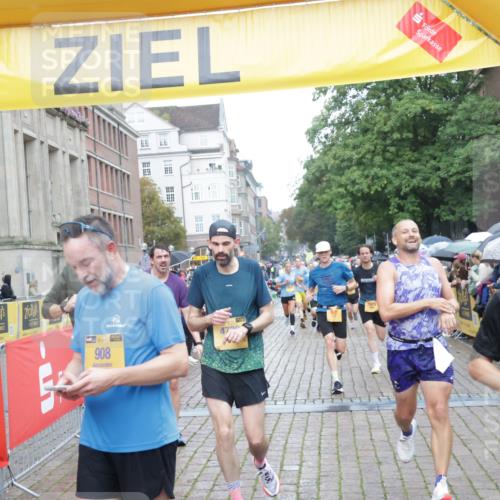 13.09.2026 - Kiel Lauf Yannick Fuchs http://msf.ph/oto/10407237 13.09.2026 10:34:29 Ziel 93, 1086, 2094, 2465, 3180, 4351, 4608, 4723, 4735, 4820, 5125, 5737, 5996, 6260, 7387, 7928, 7933, 8480, 12020, 12070, 244, 965, 1299, 1352, 1668, 2009, 2333, 2577, 3099, 3384, 3395, 3704, 3819, 4466, 4679, 5165, 5175, 5773, 6344, 7378, 7925, 7932, 8022, 8646, 9078, 9081, 9373, 9491, 9788, 10179, 10310, 10893, 11002, 11153, 11318, 11732, 12020, 12120, 12169, 1307, 1667, 2044, 2432, 2449, 3864, 5576, 6225, 6941, 7672, 8195, 8746, 9276, 10549, 10904 meine-sportfotos.de