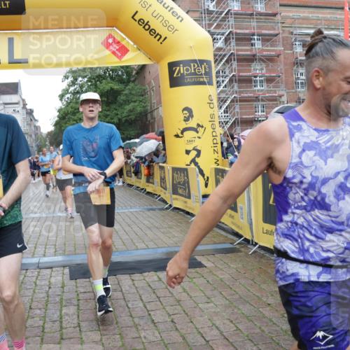 13.09.2026 - Kiel Lauf Yannick Fuchs http://msf.ph/oto/10407265 13.09.2026 10:34:32 Ziel 93, 1086, 2044, 2094, 2465, 3180, 3864, 4351, 4608, 4723, 4735, 4820, 5125, 5737, 5996, 6260, 7387, 7928, 8480, 10549, 10904, 10905, 12070, 244, 1299, 1352, 1668, 2009, 2333, 2577, 3099, 3384, 3395, 3704, 3819, 4466, 4679, 5165, 5175, 5773, 6344, 7378, 7932, 7933, 8022, 8646, 9078, 9373, 9491, 9788, 10179, 10310, 10893, 11002, 11153, 11318, 11732, 12020, 12120, 12169, 1307, 1667, 2432, 2449, 3547, 5218, 5576, 6225, 6941, 7006, 7273, 7672, 8195, 8746, 9276 meine-sportfotos.de