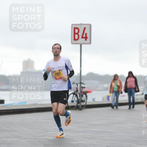 13.09.2026 - Kiel Lauf Andreas Tolksdorf http://msf.ph/oto/10407477 13.09.2026 11:38:32 Kiellinie 4347, 4 meine-sportfotos.de
