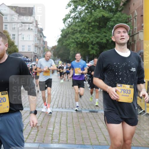 13.09.2026 - Kiel Lauf Yannick Fuchs http://msf.ph/oto/10407479 13.09.2026 10:34:58 Ziel 2268, 3470, 3547, 3603, 4028, 5218, 5247, 7006, 7273, 7960, 8195, 9853, 9988, 10361, 11163, 93, 1086, 1307, 1667, 2044, 2094, 2432, 2449, 2465, 3180, 3864, 4351, 4608, 4723, 4735, 4820, 5125, 5576, 5737, 5996, 6225, 6260, 6941, 7387, 7672, 7928, 8480, 8746, 9276, 9389, 10549, 10904, 10905, 11374, 12070, 1640, 1784, 2390, 2687, 3400, 4022, 4449, 4951, 5386, 6578, 6603, 7971, 8164, 8266, 8750, 9220, 9261, 9264, 9541, 10065, 10475, 10676, 11368, 11568, 11758, 12095, 93, 244 meine-sportfotos.de
