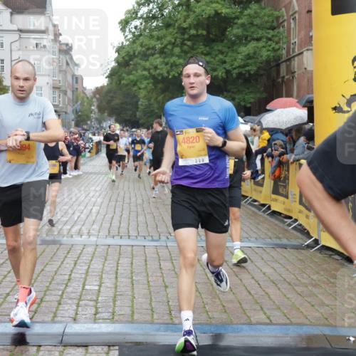 13.09.2026 - Kiel Lauf Yannick Fuchs http://msf.ph/oto/10407496 13.09.2026 10:34:59 Ziel 2268, 3470, 3547, 3603, 4028, 5218, 5247, 7006, 7273, 7960, 8195, 9541, 9853, 9988, 10361, 11163, 93, 1086, 1307, 1667, 2044, 2432, 2449, 2465, 3180, 3864, 4351, 4608, 4723, 4735, 5125, 5576, 5737, 5996, 6225, 6260, 6941, 7387, 7672, 7928, 8195, 8480, 8746, 9276, 9389, 10549, 10904, 10905, 11374, 12070, 400, 1640, 1784, 2390, 2687, 3400, 4022, 4449, 4951, 5386, 6578, 6603, 7971, 8164, 8266, 8750, 9220, 9261, 9264, 10065, 10475, 10676, 11368, 11568, 11758, 12095, 93, 244 meine-sportfotos.de