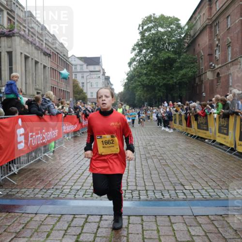 13.09.2026 - Kiel Lauf Yannick Fuchs http://msf.ph/oto/10407498 13.09.2026 09:00:56 Ziel 3135, 3611, 6561, 7487, 7991, 9503, 10636, 11425, 12506, 282, 897, 1284, 1446, 2894, 3268, 4093, 6487, 6808, 10304, 10561, 10562, 11727, 12051, 1662, 7982, 65, 1284, 2513, 2894, 3549, 4661, 4821, 6258, 6606, 6808, 10592, 11727, 12051, 12662 meine-sportfotos.de