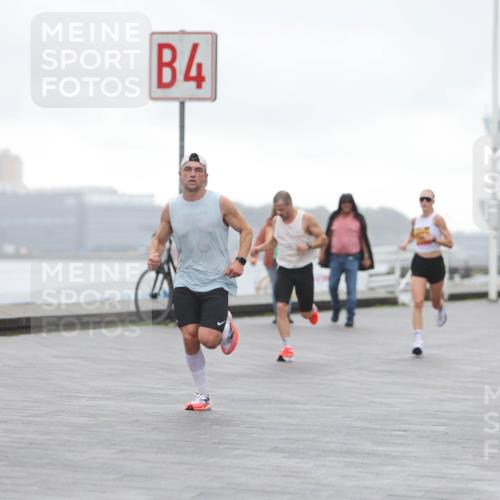 13.09.2026 - Kiel Lauf Andreas Tolksdorf http://msf.ph/oto/10407517 13.09.2026 11:38:34 Kiellinie 4 meine-sportfotos.de