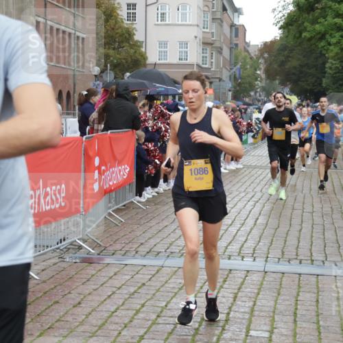 13.09.2026 - Kiel Lauf Yannick Fuchs http://msf.ph/oto/10407525 13.09.2026 10:35:01 Ziel 1640, 2268, 3400, 3470, 3547, 3603, 4028, 4449, 5218, 5247, 7960, 9220, 9541, 9853, 9988, 10361, 10676, 11163, 1307, 1667, 2044, 2432, 2449, 2465, 3180, 3864, 4351, 4608, 4723, 4735, 5125, 5218, 5576, 5737, 5996, 6225, 6260, 6941, 7006, 7273, 7387, 7672, 7928, 8195, 8480, 8746, 9276, 9389, 10549, 10904, 10905, 11374, 12070, 400, 1784, 2390, 2687, 4022, 4951, 5386, 6578, 6603, 7971, 8164, 8266, 8750, 9261, 9264, 10065, 10475, 11368, 11568, 11758, 12095, 93 meine-sportfotos.de