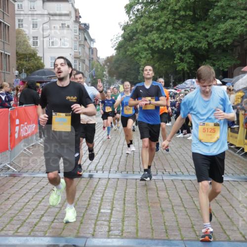 13.09.2026 - Kiel Lauf Yannick Fuchs http://msf.ph/oto/10407577 13.09.2026 10:35:04 Ziel 1640, 2268, 3400, 3470, 3603, 4028, 4449, 4951, 5247, 5386, 6578, 7960, 8266, 9220, 9541, 9853, 9988, 10065, 10361, 10676, 11368, 12095, 1307, 1667, 2044, 2432, 2449, 2465, 3180, 3470, 3547, 3603, 3864, 4351, 4608, 4723, 4735, 5218, 5576, 5737, 6225, 6260, 6941, 7006, 7273, 7387, 7672, 7928, 8195, 8480, 8746, 9276, 9389, 10549, 10904, 10905, 11163, 11374, 400, 1784, 2390, 2687, 4022, 5293, 6603, 7971, 8164, 8750, 9261, 9264, 10475, 11568, 11758, 93, 4351, 4735 meine-sportfotos.de
