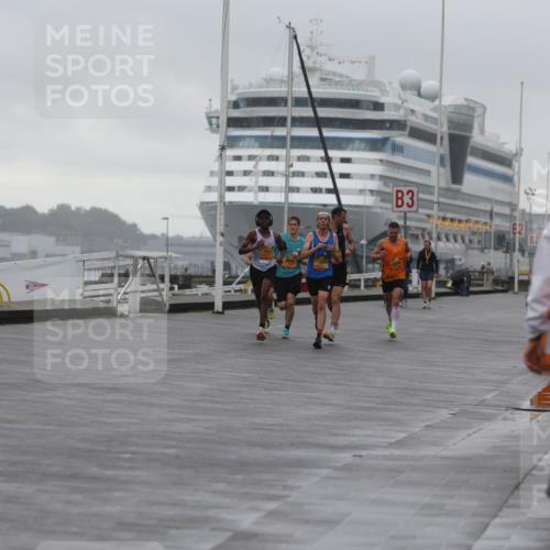 13.09.2026 - Kiel Lauf Andreas Tolksdorf http://msf.ph/oto/10407602 13.09.2026 11:39:13 Kiellinie 4, 3, 2, 8, 2, 81 meine-sportfotos.de