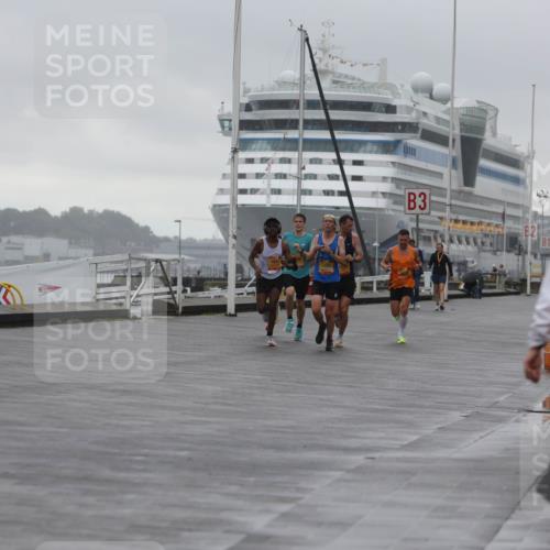 13.09.2026 - Kiel Lauf Andreas Tolksdorf http://msf.ph/oto/10407606 13.09.2026 11:39:13 Kiellinie 4, 3, 1, 22 meine-sportfotos.de