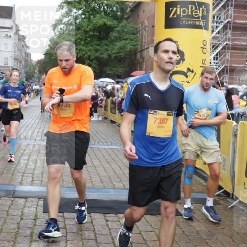 13.09.2026 - Kiel Lauf Yannick Fuchs http://msf.ph/oto/10407644 13.09.2026 10:35:08 Ziel 1640, 2268, 3400, 4022, 4028, 4449, 4951, 5247, 5386, 6578, 6603, 7960, 8164, 8266, 8750, 9220, 9261, 9264, 9541, 9853, 9988, 10065, 10361, 10475, 10676, 11368, 12095, 1307, 1667, 2044, 2432, 2449, 3180, 3470, 3547, 3603, 3864, 4608, 5218, 5576, 6225, 6941, 7006, 7273, 7672, 7928, 8195, 8480, 8746, 9276, 9389, 10361, 10549, 10904, 10905, 11163, 11374, 400, 1784, 2390, 2687, 5293, 6381, 6849, 7710, 7971, 8436, 9143, 11568, 11758, 12774, 2044, 3180, 3864, 4351, 4608, 4735 meine-sportfotos.de