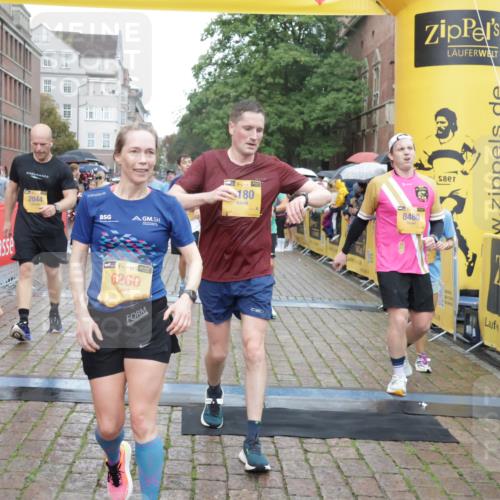 13.09.2026 - Kiel Lauf Yannick Fuchs http://msf.ph/oto/10407697 13.09.2026 10:35:11 Ziel 1640, 2390, 2687, 3400, 4022, 4028, 4449, 4951, 5247, 5386, 6578, 6603, 7960, 8164, 8266, 8750, 9220, 9261, 9264, 9541, 9853, 9988, 10065, 10475, 10676, 11368, 11758, 12095, 1307, 1667, 2268, 2432, 2449, 3470, 3547, 3603, 5218, 5576, 6225, 6941, 7006, 7273, 7672, 7960, 8195, 8746, 9276, 9389, 9988, 10361, 10549, 11163, 11374, 400, 1784, 5293, 5817, 6381, 6849, 7710, 7971, 8436, 9143, 10017, 11568, 12774, 2044, 3180, 3864, 4351, 4608, 4735, 6941 meine-sportfotos.de
