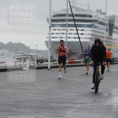 13.09.2026 - Kiel Lauf Andreas Tolksdorf http://msf.ph/oto/10407729 13.09.2026 11:39:51 Kiellinie  meine-sportfotos.de