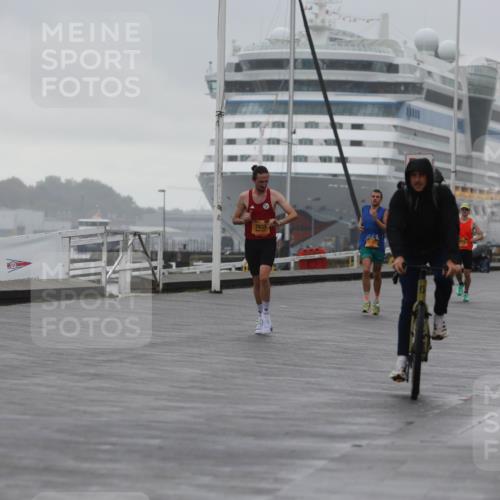 13.09.2026 - Kiel Lauf Andreas Tolksdorf http://msf.ph/oto/10407734 13.09.2026 11:39:51 Kiellinie 7833, 2, 81 meine-sportfotos.de