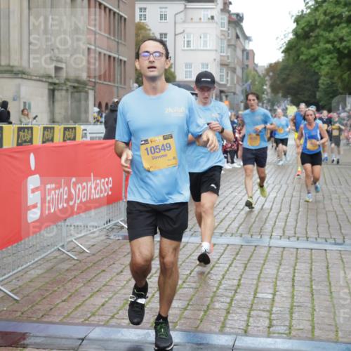 13.09.2026 - Kiel Lauf Yannick Fuchs http://msf.ph/oto/10407738 13.09.2026 10:35:13 Ziel 1640, 1784, 2390, 2687, 3400, 4022, 4449, 4951, 5247, 5386, 6578, 6603, 7971, 8164, 8266, 8750, 9220, 9261, 9264, 9541, 10065, 10475, 10676, 11368, 11568, 11758, 12095, 1307, 1667, 2268, 2432, 2449, 3470, 3547, 3603, 4028, 5218, 5247, 5576, 6225, 6941, 7006, 7273, 7672, 7960, 8195, 8746, 9276, 9389, 9853, 9988, 10361, 11163, 11374, 400, 5293, 5817, 6381, 6849, 7710, 8436, 8973, 9143, 10017, 11181, 11363, 12774, 1667, 2044, 3180, 3864, 4351, 4608, 4735, 6225, 6941 meine-sportfotos.de