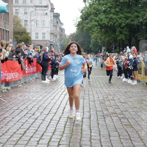 13.09.2026 - Kiel Lauf Yannick Fuchs http://msf.ph/oto/10407747 13.09.2026 09:01:26 Ziel 300, 1794, 2553, 3578, 4784, 6257, 7613, 8614, 8691, 11562, 11901, 12436, 1662, 3135, 3611, 6561, 7982, 7991, 9503, 11425, 12506, 1353, 1355, 1959, 2321, 2568, 3362, 4415, 6315, 7210, 9285, 9287, 11772, 12296, 12626, 3135, 3611, 7487, 7991, 10636, 11425 meine-sportfotos.de