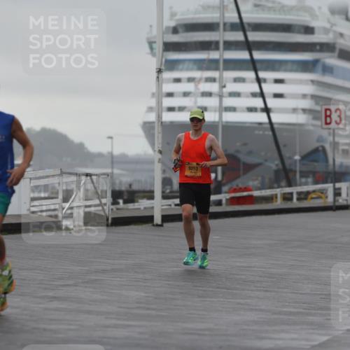 13.09.2026 - Kiel Lauf Andreas Tolksdorf http://msf.ph/oto/10407819 13.09.2026 11:39:58 Kiellinie 9253, 3 meine-sportfotos.de