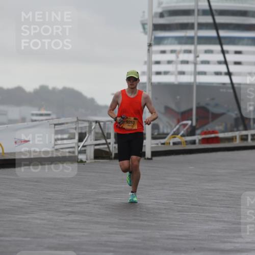 13.09.2026 - Kiel Lauf Andreas Tolksdorf http://msf.ph/oto/10407839 13.09.2026 11:39:59 Kiellinie 9253, 3 meine-sportfotos.de