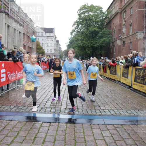 13.09.2026 - Kiel Lauf Yannick Fuchs http://msf.ph/oto/10407853 13.09.2026 09:01:39 Ziel 1959, 2321, 2568, 3362, 4415, 6315, 7210, 9287, 11772, 12296, 12626, 300, 1662, 1794, 2553, 3578, 4784, 6257, 7613, 7982, 8614, 8691, 11562, 11901, 12436, 1353, 1355, 2916, 3592, 7062, 9285, 9501, 9615, 11119, 12321, 12539, 9503, 12506 meine-sportfotos.de