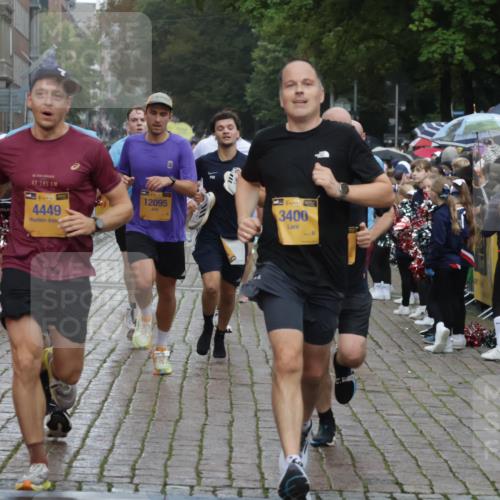 13.09.2026 - Kiel Lauf Yannick Fuchs http://msf.ph/oto/10407898 13.09.2026 10:35:40 Ziel 100, 215, 1376, 1993, 2116, 2248, 3124, 3790, 4538, 5151, 5698, 6085, 6645, 7215, 7280, 8002, 8079, 8415, 8432, 8660, 8973, 10017, 10483, 10701, 11181, 11363, 12766, 400, 1640, 1784, 2390, 2687, 3400, 4022, 4449, 4951, 5293, 5386, 5817, 6381, 6578, 6603, 6849, 7710, 7971, 8164, 8266, 8436, 8750, 9143, 9220, 9261, 9264, 10017, 10065, 10475, 10676, 11368, 11568, 11758, 12095, 12774, 343, 2494, 3811, 6634, 6957, 7619, 7721, 8393, 8557, 8747, 10835, 10998, 1640 meine-sportfotos.de