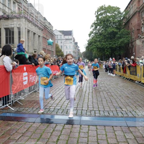 13.09.2026 - Kiel Lauf Yannick Fuchs http://msf.ph/oto/10407924 13.09.2026 09:01:47 Ziel 1353, 1355, 1959, 2321, 2568, 4415, 6315, 7210, 9285, 9287, 9615, 11772, 12626, 300, 1662, 1794, 2553, 3362, 3578, 4415, 4784, 6257, 7210, 7613, 8614, 8691, 11562, 11901, 12296, 12436, 12626, 911, 2916, 3592, 5577, 6062, 6562, 7062, 9501, 11119, 11578, 12211, 12321, 12539, 1662, 7982 meine-sportfotos.de
