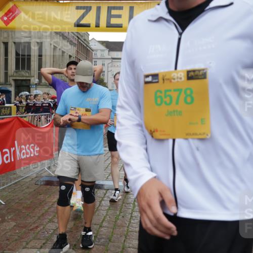 13.09.2026 - Kiel Lauf Yannick Fuchs http://msf.ph/oto/10407967 13.09.2026 10:35:46 Ziel 100, 215, 1376, 2116, 2248, 3124, 3790, 4538, 5698, 6085, 6645, 7215, 7721, 8002, 8079, 8415, 8432, 8660, 8747, 10701, 10835, 11567, 11903, 400, 1784, 1993, 2390, 2687, 5151, 5293, 5698, 5817, 6381, 6849, 7280, 7710, 7971, 8164, 8436, 8750, 8973, 9143, 9261, 9264, 10017, 10475, 10483, 11181, 11363, 11568, 11758, 12766, 12774, 343, 867, 1321, 2494, 2541, 3634, 3811, 4889, 5947, 6634, 6957, 7619, 8393, 8557, 10998, 11662, 12286, 1640, 4022, 9261 meine-sportfotos.de