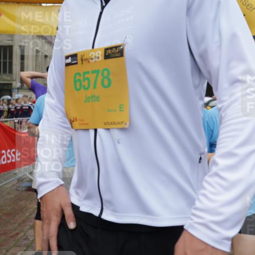 13.09.2026 - Kiel Lauf Yannick Fuchs http://msf.ph/oto/10407969 13.09.2026 10:35:46 Ziel 100, 215, 1376, 2116, 2248, 3124, 3790, 4538, 5698, 6085, 6645, 7215, 7721, 8002, 8079, 8415, 8432, 8660, 8747, 10701, 10835, 11567, 11903, 400, 1784, 1993, 2390, 2687, 5151, 5293, 5698, 5817, 6381, 6849, 7280, 7710, 7971, 8164, 8436, 8750, 8973, 9143, 9261, 9264, 10017, 10475, 10483, 11181, 11363, 11568, 11758, 12766, 12774, 343, 867, 1321, 2494, 2541, 3634, 3811, 4889, 5947, 6634, 6957, 7619, 8393, 8557, 10998, 11662, 12286, 1640, 4022, 9261 meine-sportfotos.de