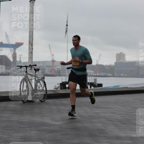 13.09.2026 - Kiel Lauf Andreas Tolksdorf http://msf.ph/oto/10407993 13.09.2026 11:40:29 Kiellinie 10008, 4 meine-sportfotos.de