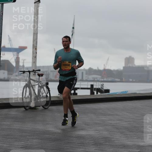 13.09.2026 - Kiel Lauf Andreas Tolksdorf http://msf.ph/oto/10408002 13.09.2026 11:40:29 Kiellinie 1, 392, 10008, 4 meine-sportfotos.de