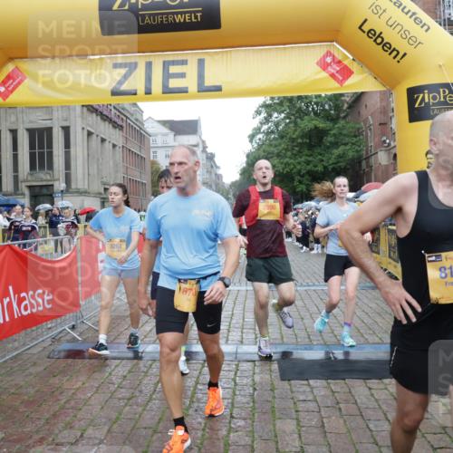 13.09.2026 - Kiel Lauf Yannick Fuchs http://msf.ph/oto/10408045 13.09.2026 10:35:51 Ziel 215, 343, 2116, 2248, 2494, 6085, 6645, 7215, 7721, 8002, 8079, 8393, 8415, 8557, 8747, 10701, 10835, 10998, 11567, 11903, 100, 400, 1376, 1784, 1993, 3124, 3790, 4538, 5151, 5293, 5698, 5817, 6381, 6849, 7280, 7710, 7971, 8079, 8432, 8436, 8660, 8973, 9143, 10017, 10483, 11181, 11363, 11568, 11758, 12766, 12774, 867, 1321, 2541, 3634, 3811, 4889, 4971, 5947, 6634, 6957, 7619, 8224, 10045, 10860, 11662, 12286, 400, 1784, 2390, 2687, 4022, 7971, 9261 meine-sportfotos.de