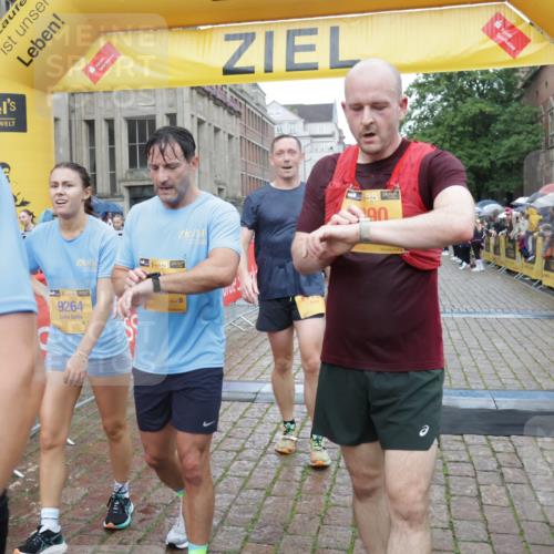 13.09.2026 - Kiel Lauf Yannick Fuchs http://msf.ph/oto/10408097 13.09.2026 10:35:54 Ziel 343, 2116, 2494, 3811, 6085, 7619, 7721, 8393, 8557, 8747, 10701, 10835, 10998, 11567, 11903, 100, 215, 400, 1376, 1993, 2248, 3124, 3790, 4538, 5151, 5293, 5698, 5817, 6381, 6645, 6849, 7215, 7280, 7710, 8002, 8079, 8415, 8432, 8436, 8660, 8973, 9143, 10017, 10483, 10701, 11181, 11363, 12766, 12774, 867, 1003, 1321, 2541, 3634, 4889, 4971, 5947, 6634, 6957, 8224, 8579, 8743, 10045, 10860, 11662, 12286, 400, 1784, 2390, 2687, 5293, 7971, 9261 meine-sportfotos.de