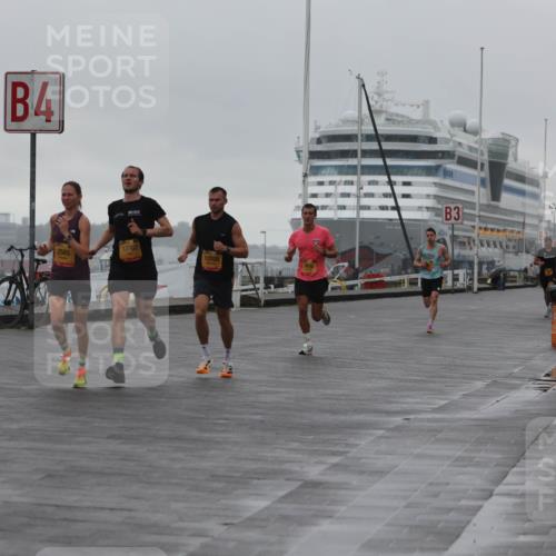13.09.2026 - Kiel Lauf Andreas Tolksdorf http://msf.ph/oto/10408098 13.09.2026 11:40:41 Kiellinie 4, 2565, 12707, 10208, 3 meine-sportfotos.de