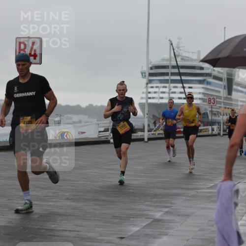 13.09.2026 - Kiel Lauf Andreas Tolksdorf http://msf.ph/oto/10408145 13.09.2026 11:40:53 Kiellinie 4325, 3365, 12196, 3 meine-sportfotos.de