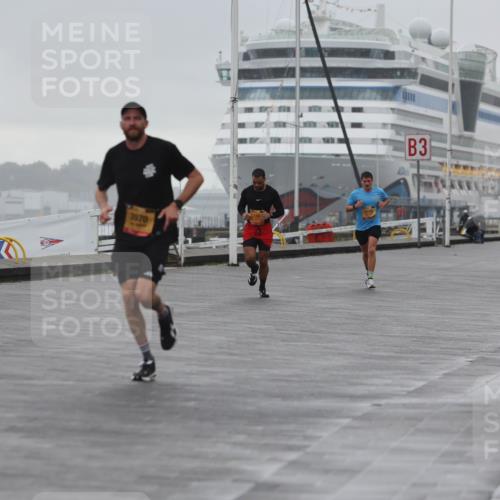 13.09.2026 - Kiel Lauf Andreas Tolksdorf http://msf.ph/oto/10408280 13.09.2026 11:41:04 Kiellinie 34, 3970, 3, 82, 2, 1 meine-sportfotos.de
