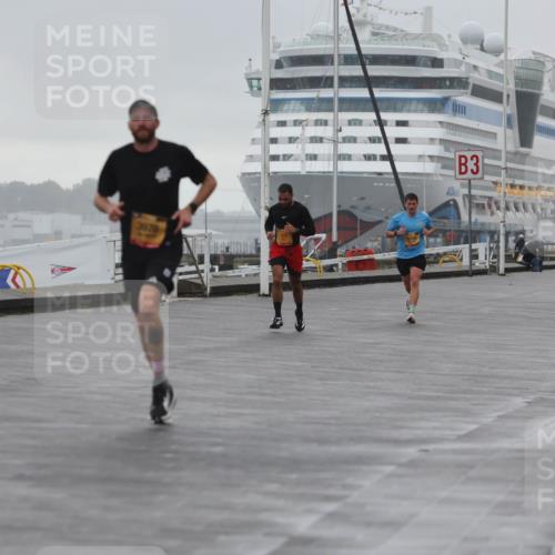 13.09.2026 - Kiel Lauf Andreas Tolksdorf http://msf.ph/oto/10408281 13.09.2026 11:41:04 Kiellinie 4, 3971, 3, 2, 1 meine-sportfotos.de