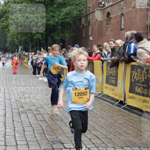 13.09.2026 - Kiel Lauf Yannick Fuchs http://msf.ph/oto/10408292 13.09.2026 09:02:34 Ziel 963, 4337, 5618, 6853, 7853, 9119, 9212, 12270, 911, 1992, 2635, 3250, 3405, 3406, 5271, 5482, 5577, 6062, 6251, 6485, 6562, 6672, 6749, 8183, 8419, 10288, 10324, 10336, 11571, 11578, 12211, 12321, 12446, 1830, 1870, 5983, 12052, 2916, 3592, 5577, 7062, 9501, 11119, 11578, 12321, 12539 meine-sportfotos.de