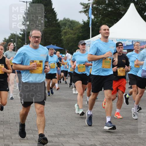 13.09.2026 - Kiel Lauf Andreas Tolksdorf http://msf.ph/oto/10408367 13.09.2026 10:00:20 Kiellinie 1274, 38, 1401, 166, 9764, 5506, 6121, 38, 4045 meine-sportfotos.de