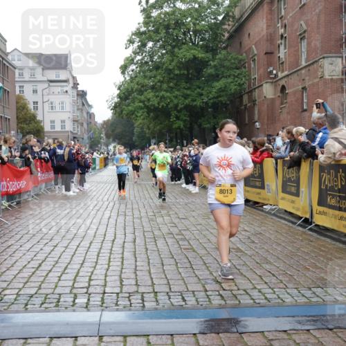 13.09.2026 - Kiel Lauf Yannick Fuchs http://msf.ph/oto/10408371 13.09.2026 09:02:54 Ziel 1175, 1830, 1870, 2739, 12052, 963, 2635, 4337, 5618, 5983, 6749, 6853, 7853, 8419, 9119, 9212, 12270, 2178, 2372, 8013, 11932, 1992, 2635, 3250, 3405, 3406, 5482, 6251, 6485, 6672, 6749, 8183, 8419, 10288, 11571 meine-sportfotos.de