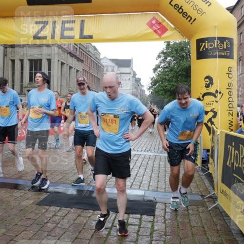 13.09.2026 - Kiel Lauf Yannick Fuchs http://msf.ph/oto/10408392 13.09.2026 10:36:12 Ziel 867, 1003, 1321, 2541, 3634, 4971, 5947, 7920, 8224, 8554, 8579, 8743, 10045, 10075, 10860, 11662, 12022, 100, 215, 343, 1321, 1376, 2116, 2248, 2494, 3124, 3634, 3790, 3811, 4538, 4889, 6085, 6634, 6645, 6957, 7215, 7619, 7721, 8002, 8079, 8393, 8415, 8432, 8557, 8660, 8747, 10701, 10835, 10998, 11567, 11903, 12286, 1278, 1477, 1653, 2286, 2380, 2425, 4029, 4078, 4172, 5045, 5466, 6763, 7158, 7252, 8242, 8923, 9201, 10852, 11145, 100, 1376, 1993, 3124, 3790 meine-sportfotos.de