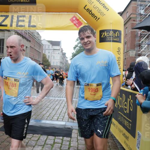 13.09.2026 - Kiel Lauf Yannick Fuchs http://msf.ph/oto/10408405 13.09.2026 10:36:13 Ziel 867, 1003, 1653, 2541, 4971, 5947, 7920, 8224, 8554, 8579, 8743, 9201, 10045, 10075, 10860, 11662, 12022, 215, 343, 1321, 1376, 2116, 2248, 2494, 3124, 3634, 3811, 4538, 4889, 6085, 6634, 6645, 6957, 7215, 7619, 7721, 8002, 8079, 8393, 8415, 8432, 8557, 8747, 10701, 10835, 10998, 11567, 11903, 12286, 1278, 1477, 1584, 2095, 2286, 2380, 2425, 4029, 4078, 4172, 5045, 5466, 6763, 7158, 7252, 8242, 8923, 10852, 11113, 11145, 100, 1376, 1993, 3124, 3790 meine-sportfotos.de