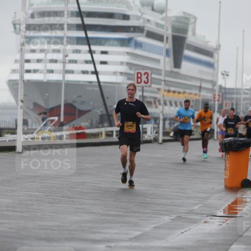 13.09.2026 - Kiel Lauf Andreas Tolksdorf http://msf.ph/oto/10408407 13.09.2026 11:41:15 Kiellinie 3 meine-sportfotos.de