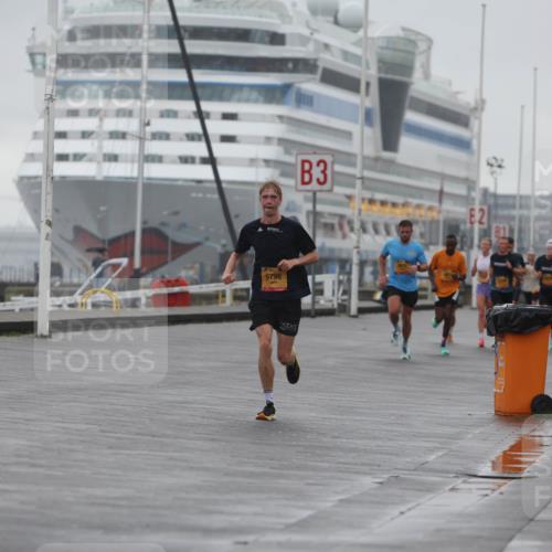 13.09.2026 - Kiel Lauf Andreas Tolksdorf http://msf.ph/oto/10408426 13.09.2026 11:41:15 Kiellinie 3 meine-sportfotos.de