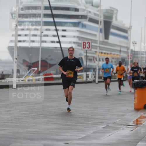 13.09.2026 - Kiel Lauf Andreas Tolksdorf http://msf.ph/oto/10408455 13.09.2026 11:41:15 Kiellinie 795, 3 meine-sportfotos.de