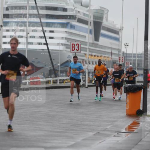 13.09.2026 - Kiel Lauf Andreas Tolksdorf http://msf.ph/oto/10408483 13.09.2026 11:41:17 Kiellinie 3, 6871, 2, 1, 10638 meine-sportfotos.de