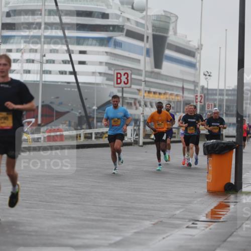 13.09.2026 - Kiel Lauf Andreas Tolksdorf http://msf.ph/oto/10408503 13.09.2026 11:41:17 Kiellinie 3, 2, 1, 6871, 10638 meine-sportfotos.de