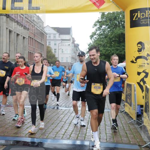 13.09.2026 - Kiel Lauf Yannick Fuchs http://msf.ph/oto/10408506 13.09.2026 10:36:18 Ziel 1003, 1477, 1653, 2286, 4078, 4172, 4971, 7158, 7920, 8224, 8554, 8579, 8743, 9201, 10045, 10075, 10852, 10860, 11145, 12022, 343, 867, 1321, 2116, 2494, 2541, 3634, 3811, 4889, 5947, 6085, 6634, 6645, 6957, 7619, 7721, 8393, 8557, 8747, 10701, 10835, 10860, 10998, 11567, 11662, 11903, 12286, 1278, 1534, 1584, 2095, 2380, 2425, 2571, 4029, 5045, 5466, 5541, 5574, 6763, 7177, 7252, 8242, 8923, 11113, 100, 215, 1376, 2116, 2248, 3124, 3790, 6085, 6645 meine-sportfotos.de