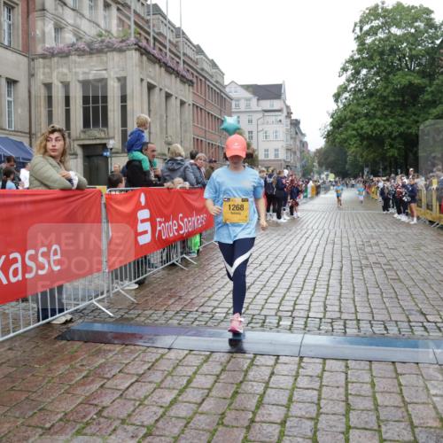 13.09.2026 - Kiel Lauf Yannick Fuchs http://msf.ph/oto/10408507 13.09.2026 09:03:17 Ziel 2372, 2528, 6644, 7020, 7564, 8013, 8616, 8789, 8924, 11932, 1175, 1830, 1870, 2178, 2739, 12052, 1268, 4445, 5854, 6191, 8613, 11931, 5983, 6853, 12270 meine-sportfotos.de
