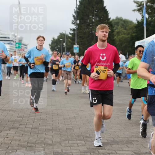 13.09.2026 - Kiel Lauf Andreas Tolksdorf http://msf.ph/oto/10408509 13.09.2026 10:00:25 Kiellinie 49, 38, 4180, 3059, 38, 12747, 38, 2029 meine-sportfotos.de
